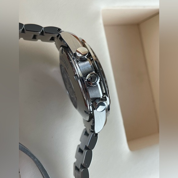 ✨Men’s Omega Speedmaster
DATE / DAY‑DATE AUTOMATIC
CHRONOGRAPH 40 MM - Picture 8 of 16